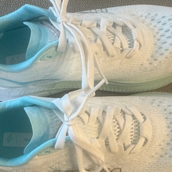 Hoka Mach 6 White and Light Blue Athletic Shoes - Picture 8 of 8